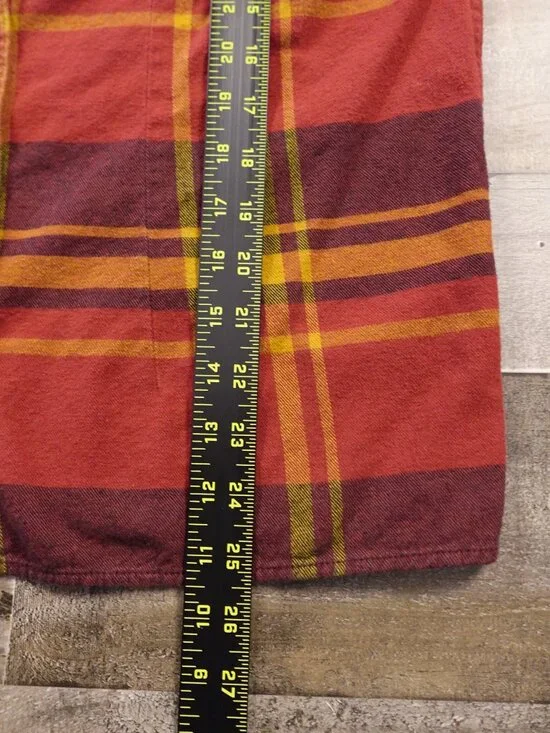 Duluth Trading Free Swingin’ Flannel Shirt Women’s Small Red Plaid Workwear - Picture 5 of 8